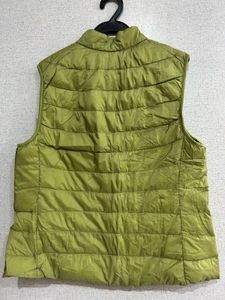 UNIQLO Lightweight Puffer Vest - Olive Green