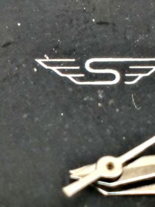 Stylish Grey Analog Quartz Watch.