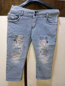 Embroidered Capri For Kids