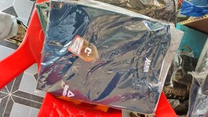 Branded T-shirt With Mix Brand