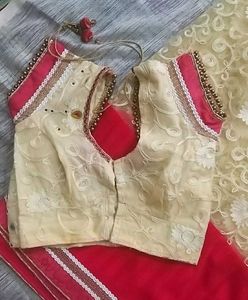 saree with blouse