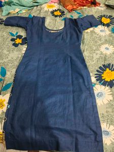 beautiful embroidered suit set in cotton