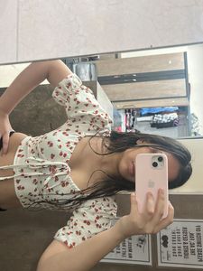 Floral Tie-Front Crop Top