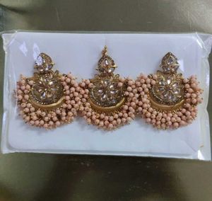 Elegant Ethnic Earrings Set