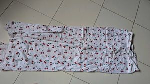 Cherry print slit skirt