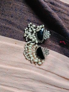 Elegant Pearl and Onyx Earrings