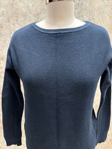 Levi’s Blue Top