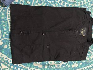 black shirt