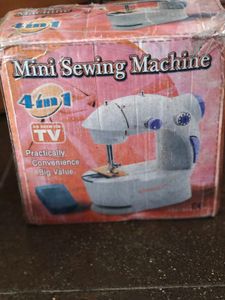 Mini Sewing Machine