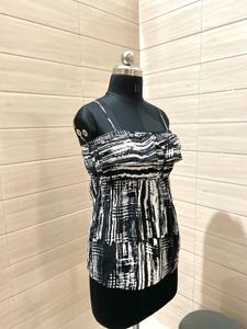 Pintresty 🌸Melissa Chic Black &amp; White Top
