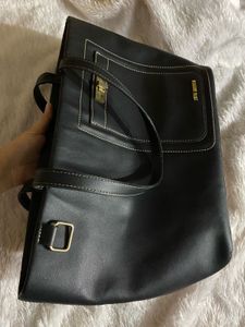 Authentic Steve Madden Tote/ officeBag