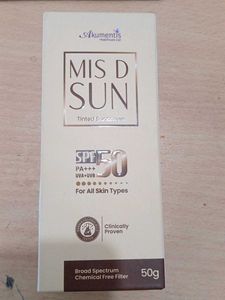 MIS D SUN Tinted Sunscreen