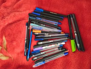 Set Of 30 Stationery Free 2 pencil