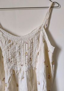 Floral print cream long slip