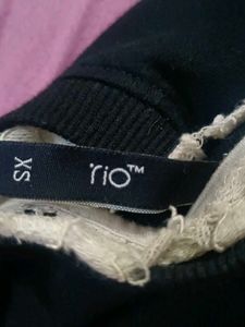 Stylish Black &#34;Love You&#34; Glitter Sweatshirt