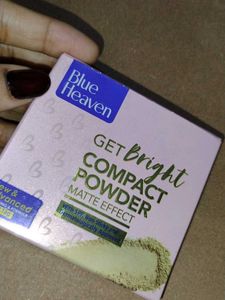 Blue Heaven Compact Powder