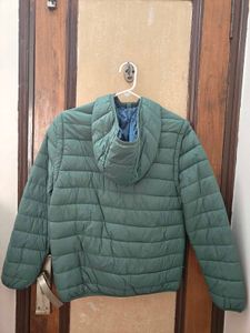 kids puffer with detachable sleeves