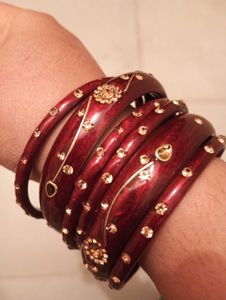 Elegant Maroon &amp; Gold Bangles (Set of 3)