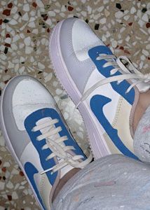 Sneakers For Women
