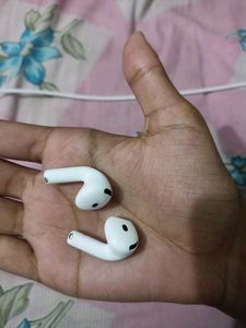 Apple AirPods (2nd Generation)