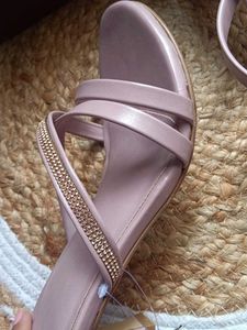 Acai Heels