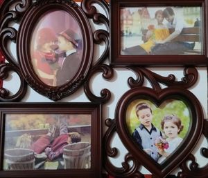 BEAUTIFUL RED PHOTO FRAME