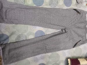 Grey Striped Jegging for women in 32-34 waist