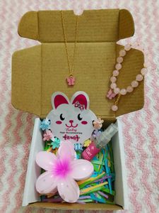 Cute mini hamper's for girls