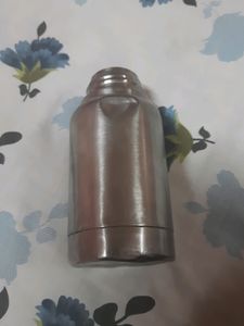 TWO THERMOS (MILTON)