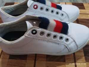 Tommy Hilfiger White Slip-On Sneakers