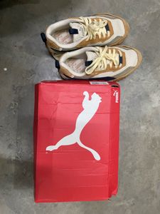 Puma Sneakers