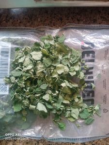 Dried Moringa Leaves(its powder is also availa