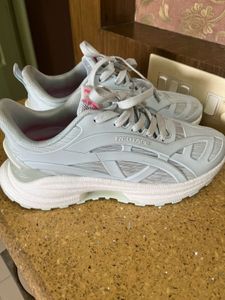 Red Tape Shoe For Women