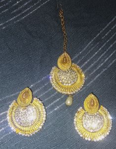 Maang Teeka Nd Stylish Earrings Golden
