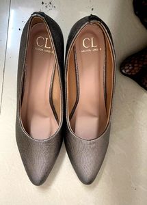 Carlton London Heels