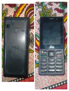 Jio Feature Phone - Basic &amp; Functional!