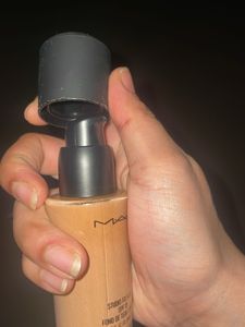 MAC Studio Fix Fluid Foundation