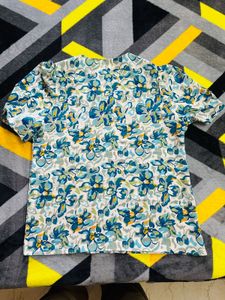 Floral Print Puff Sleeve Top