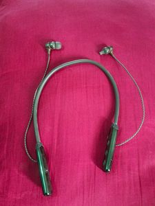 Headphones 🎧