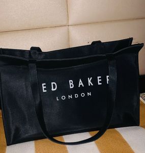 Beautiful Tote Bag Unused Brand New