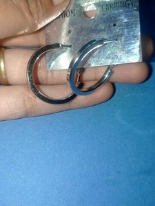 Pretty Earrings Silver And Golden One Pair 100