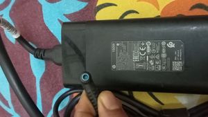 HP LAPTOP CHARGER NEW AND ORIGINAL 150 WATT