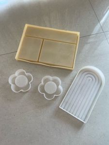 Tray moulds