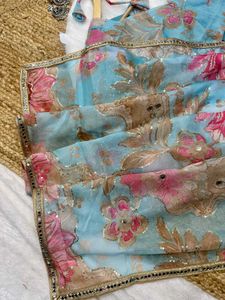 🆕️🆕️ Saree With Mirror Work