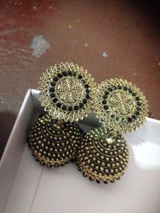 Black Jhumka