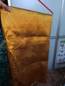 Golden with bottle green tissue silk saree ❤️