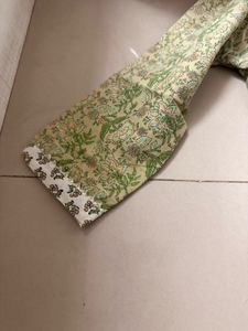 Green Printed Kurta with Pants