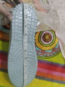Unused casual Shoes Unisex