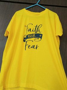 TRENDY YELLOW T-SHIRT