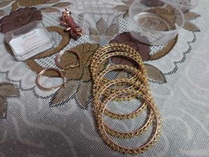 Earrings 💕 Bangles🌷 hairclip💗(Unused)